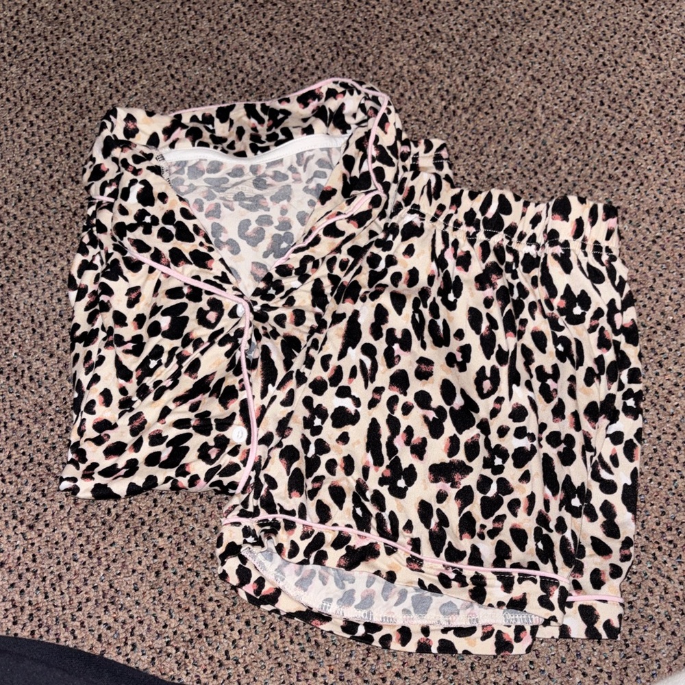 Tahari Leopard Print Pajama Set